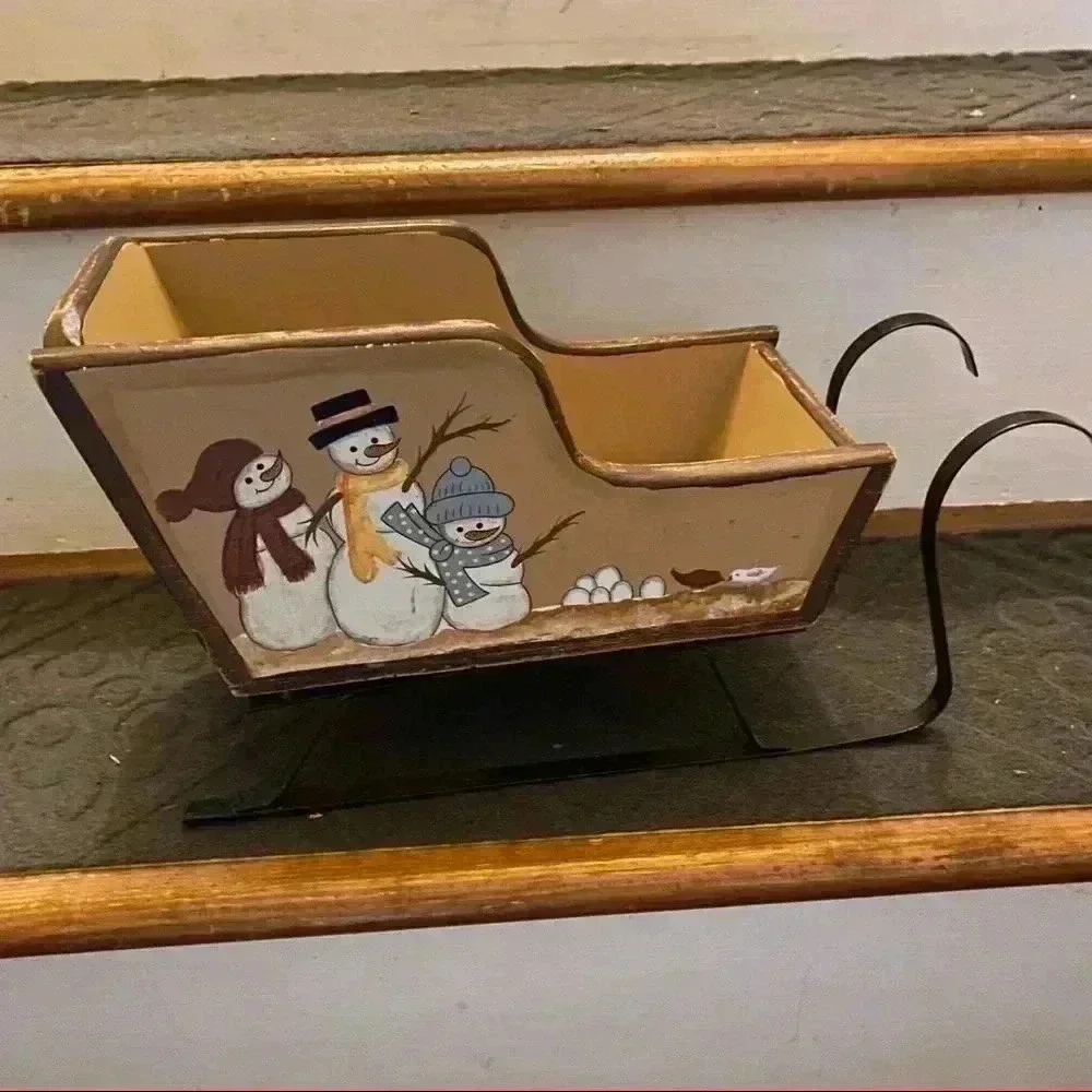 Christmas sled with snowmen